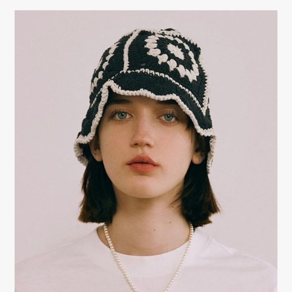 Black and Cream Crochet Bucket Hat main image 5